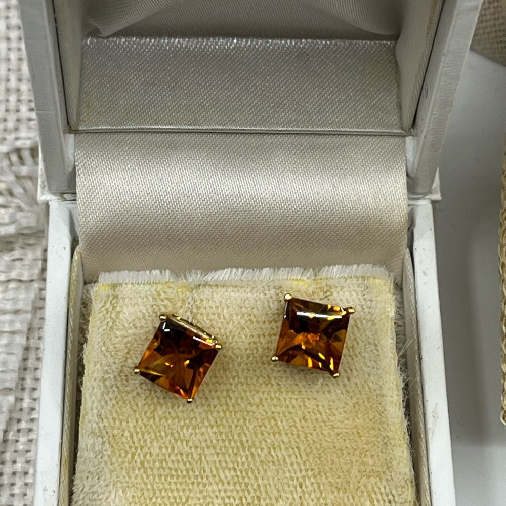 Vintage 14K Yellow Gold Princess Cut Citrine Stud Earrings - Picture 8 of 17